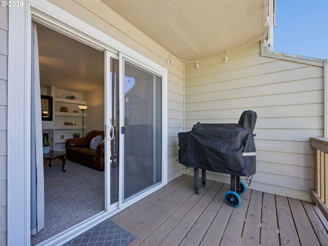 1384 Sw 22ND Ter, Gresham, OR 97080