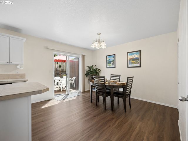 1384 Sw 22ND Ter, Gresham, OR 97080