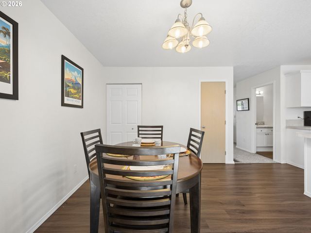1384 Sw 22ND Ter, Gresham, OR 97080
