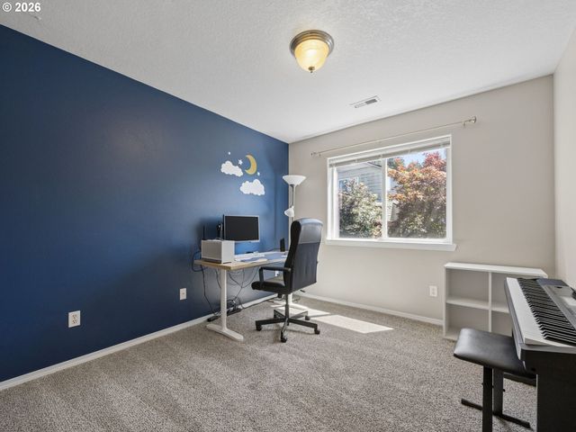 1384 Sw 22ND Ter, Gresham, OR 97080