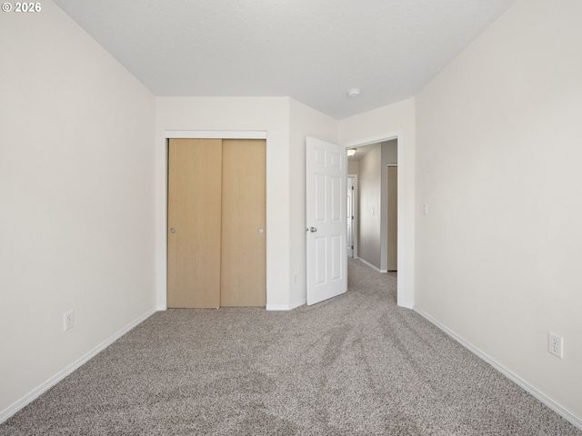 1384 Sw 22ND Ter, Gresham, OR 97080