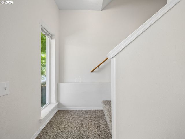 1384 Sw 22ND Ter, Gresham, OR 97080