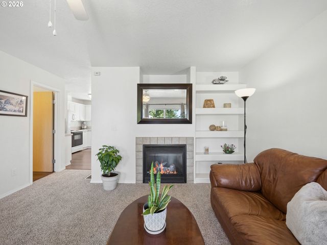 1384 Sw 22ND Ter, Gresham, OR 97080
