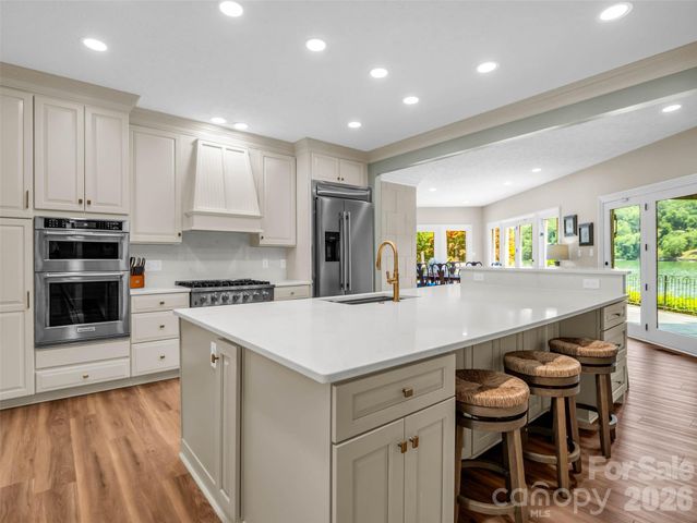 454 Cutaway Road, Lake Lure, NC 28746