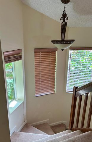 10091 NW 5 Street, Plantation, FL 33324