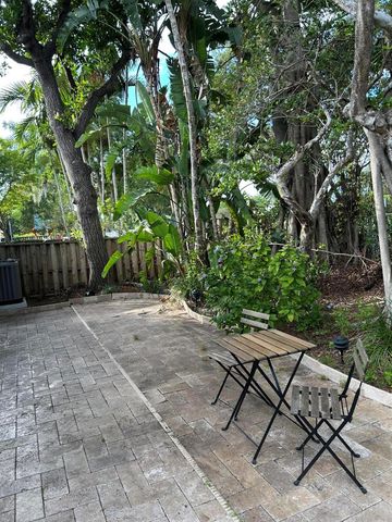 10091 NW 5 Street, Plantation, FL 33324