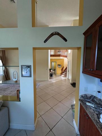 10091 NW 5 Street, Plantation, FL 33324