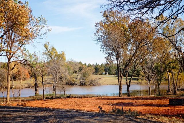 7268 Old Oak Trail, Guthrie, OK 73044