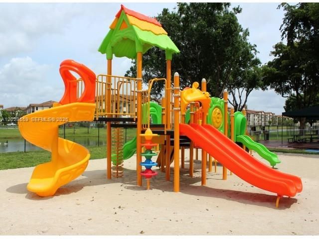 9501 Fontainebleau Blvd 315, Miami, FL 33172