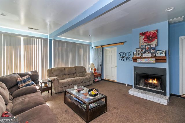 387 Colvin Drive, Locust Grove, GA 30248
