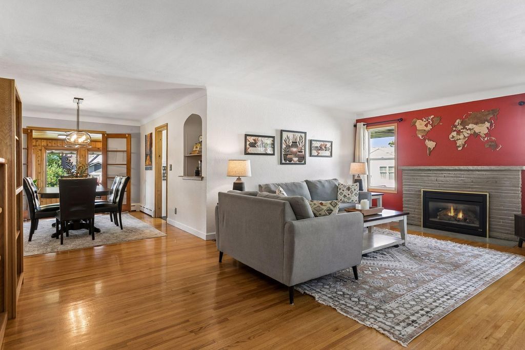 909 Manomin Avenue, West Saint Paul, MN 55118 — photo 3