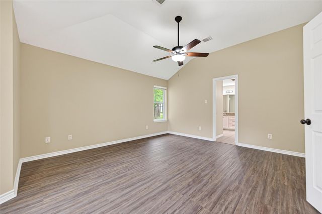 11655 Lakeview Manor Drive, Willis, TX 77318