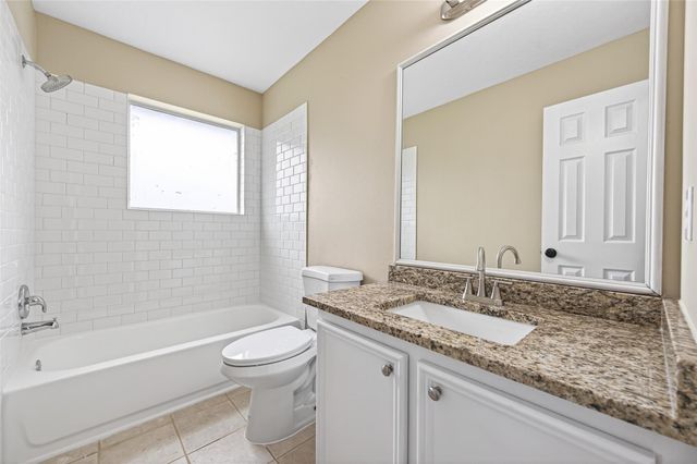 11655 Lakeview Manor Drive, Willis, TX 77318