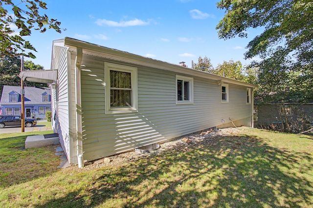 9 Johnson Ave, Johnston, RI 02919