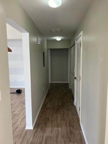 1589 SE Pomeroy Street, Stuart, FL 34997