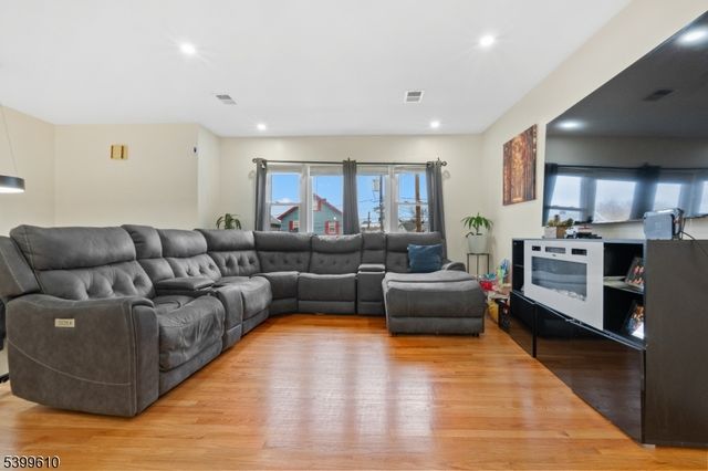 1576 Julian Ter, Union Twp., NJ 07083