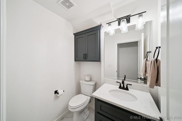 8604 E 107th Street North, Owasso, OK 74055