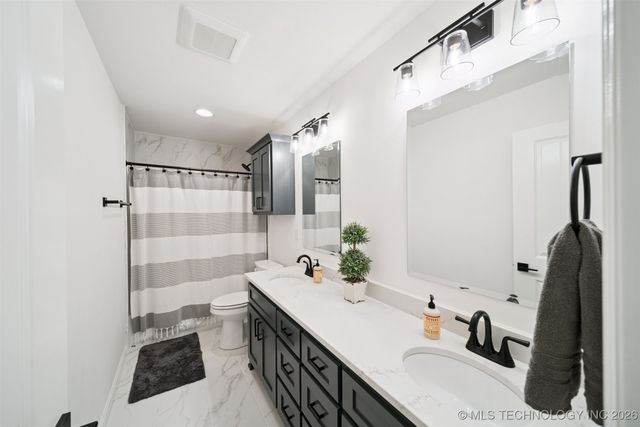 8604 E 107th Street North, Owasso, OK 74055