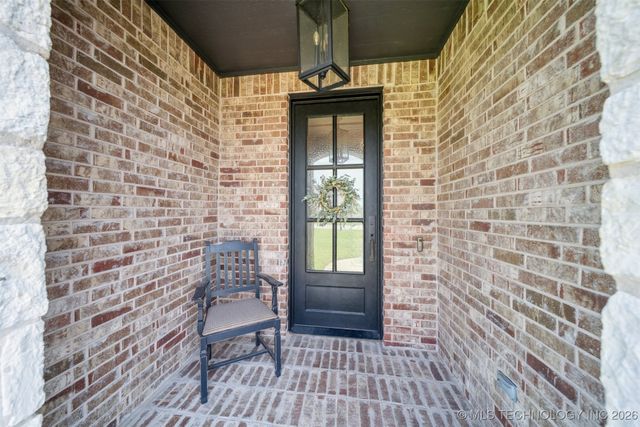 8604 E 107th Street North, Owasso, OK 74055