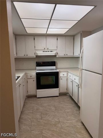 5467 Rattlesnake Hamm RD C-308, Naples, FL 34113