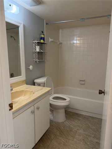 5467 Rattlesnake Hamm RD C-308, Naples, FL 34113