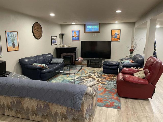 3419 Nelson ROAD, Oshkosh, WI 54904