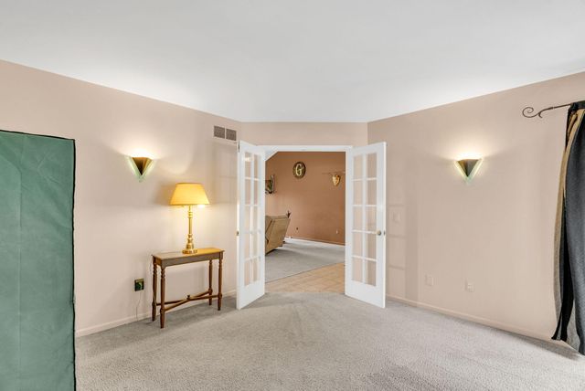 1198 Ridgeview Circle, Lake Orion, MI 48362