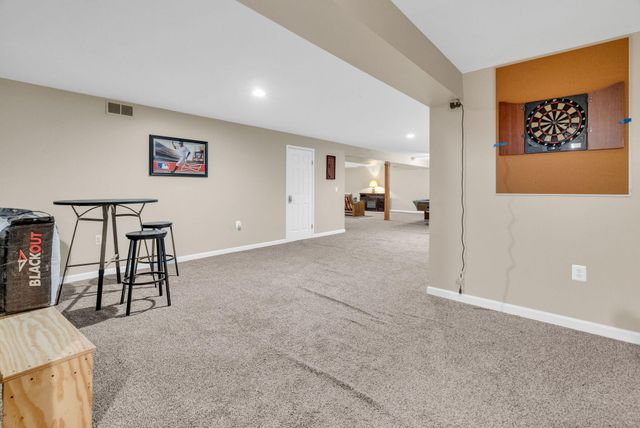 1198 Ridgeview Circle, Lake Orion, MI 48362