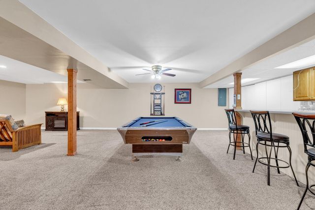 1198 Ridgeview Circle, Lake Orion, MI 48362