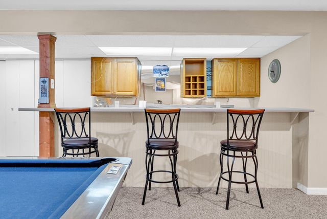 1198 Ridgeview Circle, Lake Orion, MI 48362