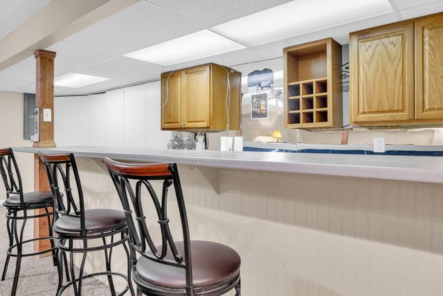 1198 Ridgeview Circle, Lake Orion, MI 48362