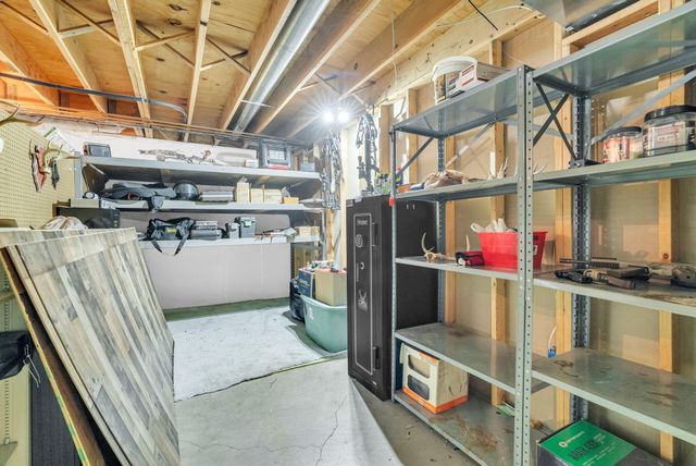 1198 Ridgeview Circle, Lake Orion, MI 48362