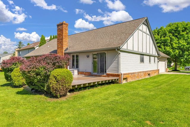 1198 Ridgeview Circle, Lake Orion, MI 48362