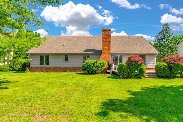 1198 Ridgeview Circle, Lake Orion, MI 48362