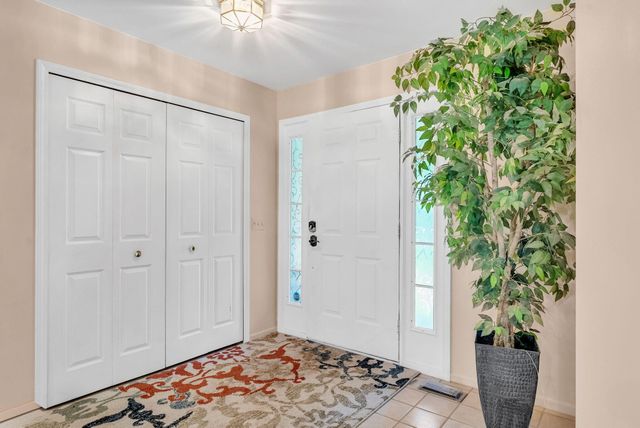 1198 Ridgeview Circle, Lake Orion, MI 48362