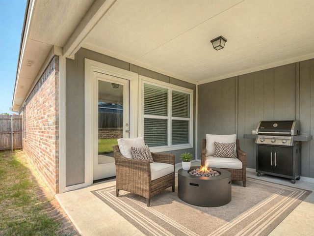 12825 NW 3rd Terrace, Yukon, OK 73099