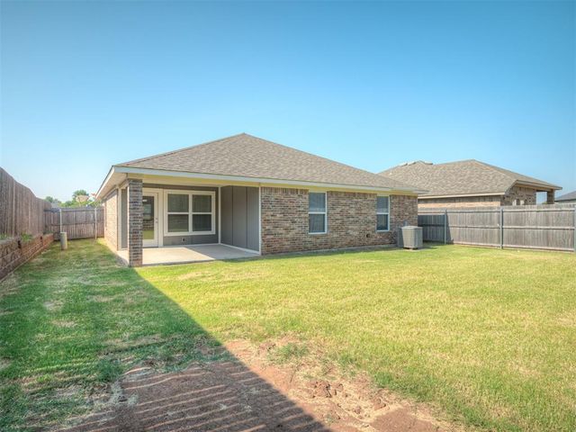 12825 NW 3rd Terrace, Yukon, OK 73099