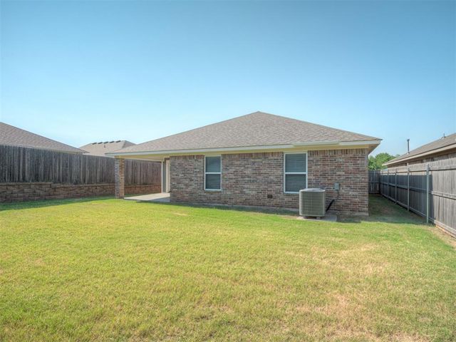 12825 NW 3rd Terrace, Yukon, OK 73099