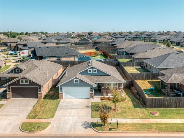 12825 NW 3rd Terrace, Yukon, OK 73099