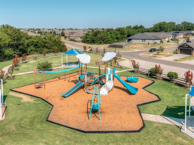 12825 NW 3rd Terrace, Yukon, OK 73099