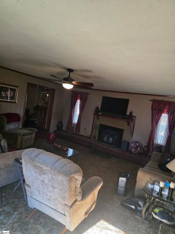 70 Snowmill Road, Woodruff, SC 29388