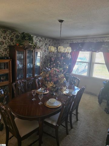 70 Snowmill Road, Woodruff, SC 29388