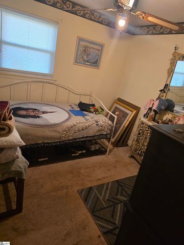 70 Snowmill Road, Woodruff, SC 29388