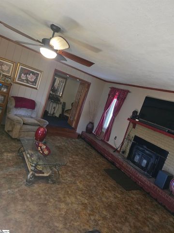 70 Snowmill Road, Woodruff, SC 29388