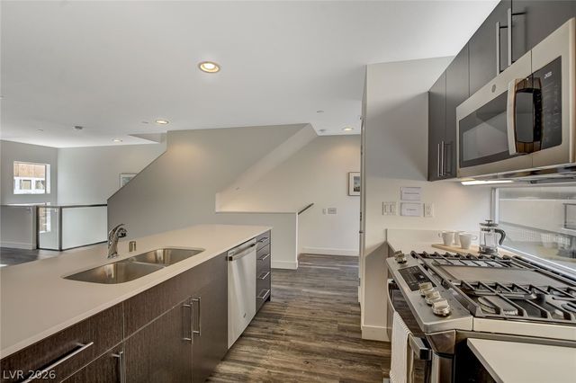 2002 Lewis Avenue, Las Vegas, NV 89101