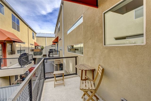 2002 Lewis Avenue, Las Vegas, NV 89101