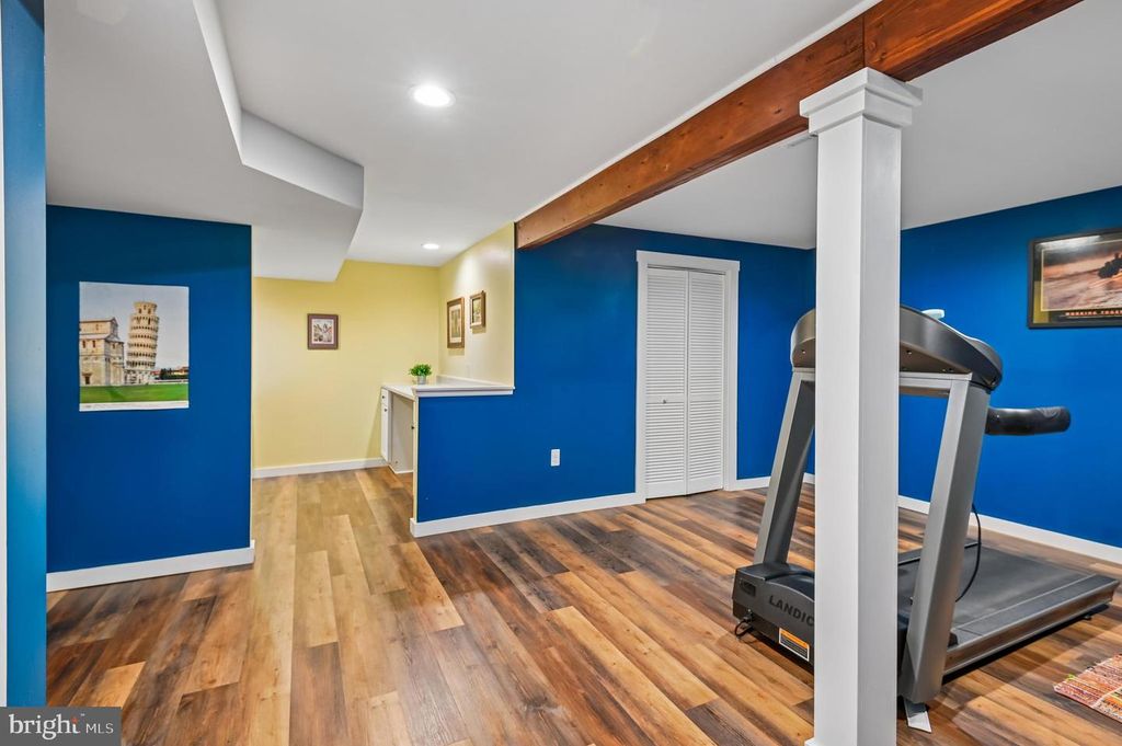 Image 29 of property listing at 2654 OGLETON RD, Annapolis, MD 21403