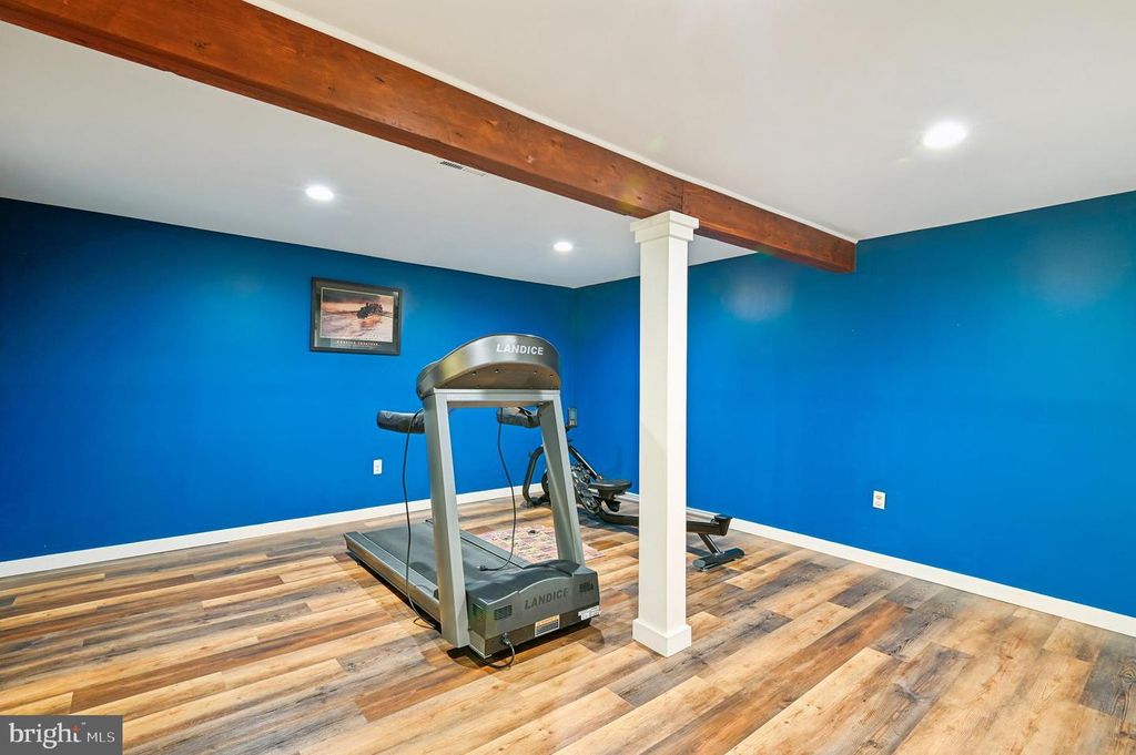 Image 30 of property listing at 2654 OGLETON RD, Annapolis, MD 21403