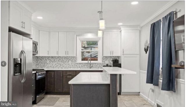 923 ROHRERSTOWN RD, Lancaster, PA 17601