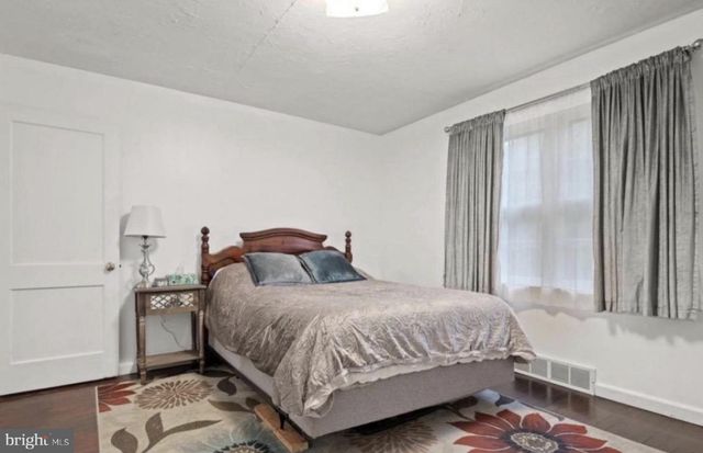 923 ROHRERSTOWN RD, Lancaster, PA 17601